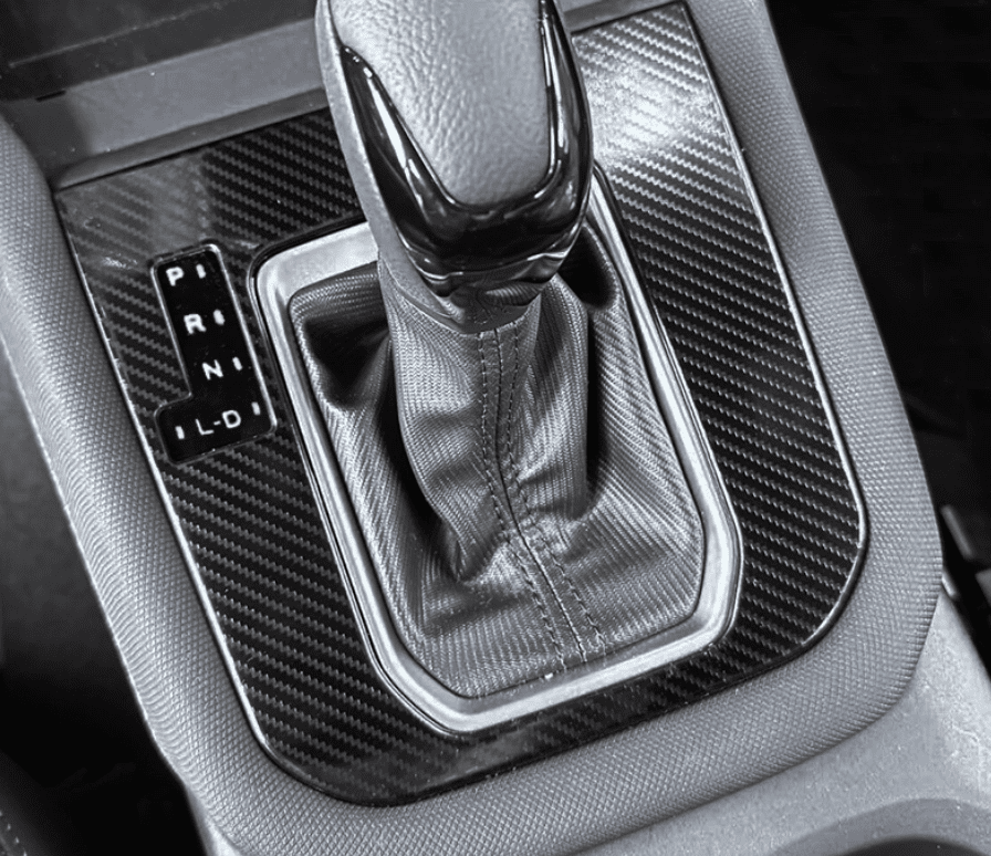 Xevaban.com ở 214 Giải Phóng là đơn vị chuyên cung cấp phụ kiện oto, đồ chơi oto, đồ chơi subaru forester, phụ kiện subaru forester, xevaban, 214 giải phóng, ốp nội thất forester, ốp vô lăng forester, bọc cần số forester, ốp nội thất vân carbon forester.